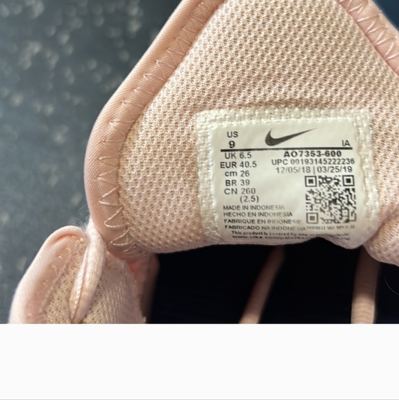 Nike Air Max Wild Card/ pink and blue - Picture 2 of 6